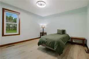 5217 E Hamilton Ave, Eau Claire, WI 54701 - Photo 17