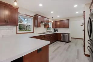 5217 E Hamilton Ave, Eau Claire, WI 54701 - Photo 15