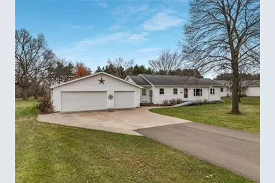 5217 E Hamilton Avenue, Eau Claire, WI 54701 - Photo 3