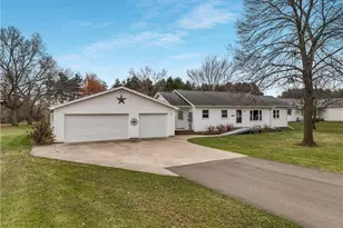 5217 E Hamilton Ave, Eau Claire, WI 54701 - Photo 3