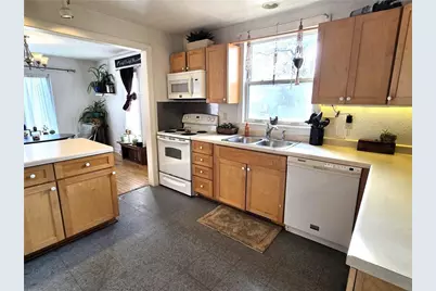 3233 Potter Road, Eau Claire, WI 54703 - Photo 7