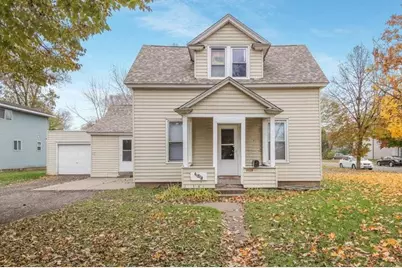 424 6th Avenue, Eau Claire, WI 54703 - Photo 1