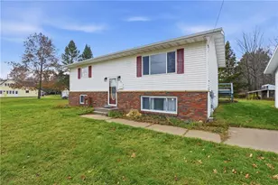 816 E 9th St, Ladysmith, WI 54848 - Photo 3