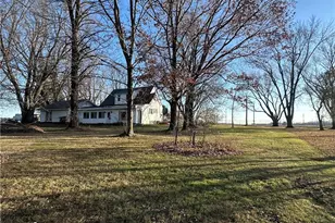1113 E Division St, Neillsville, WI 54456 - Photo 7