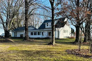 1113 E Division St, Neillsville, WI 54456 - Photo 5