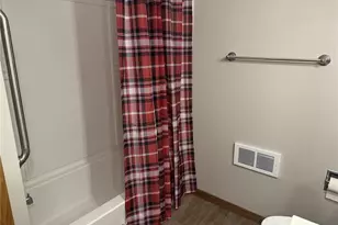 3230 Preston Rd, Eau Claire, WI 54703 - Photo 17