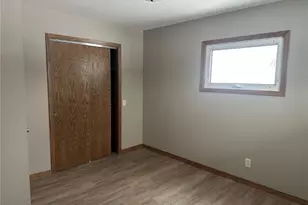 3230 Preston Rd, Eau Claire, WI 54703 - Photo 11