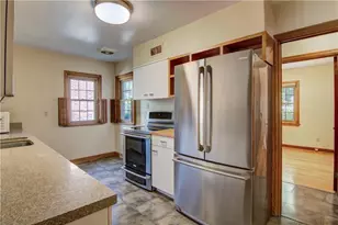 422 Roosevelt Ave, Eau Claire, WI 54701 - Photo 9