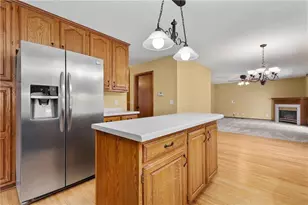 3608 Wintergreen Ct, Eau Claire, WI 54701 - Photo 9