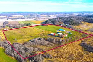 N24773 Washington Coulee Rd, Ettrick, WI 54627 - Photo 3