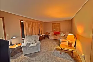 6806 Curvue Rd, Eau Claire, WI 54703 - Photo 3