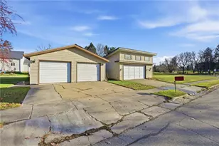 400 E Stanley St, Thorp, WI 54771 - Photo 3