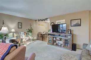 3635 Oak Tree Ln, Eau Claire, WI 54701 - Photo 3