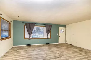 11 State St, Neillsville, WI 54456 - Photo 5