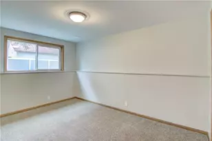 2231 Meadow Ln, Eau Claire, WI 54701 - Photo 17