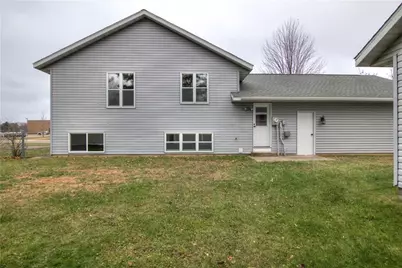 2231 Meadow Lane, Eau Claire, WI 54701 - Photo 31
