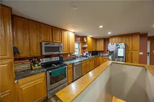 338 Wisconsin Ave, Rice Lake, WI 54868 - Photo 11