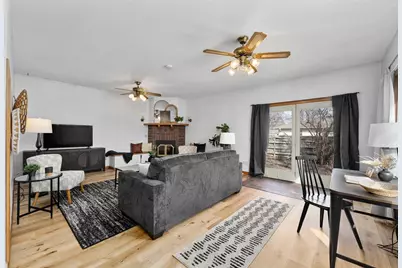 819 Harriet Street, Altoona, WI 54720 - Photo 5