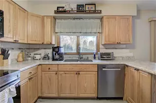 1914 W Mead St, Eau Claire, WI 54703 - Photo 7