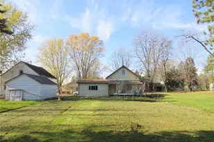 104 Clark St, Thorp, WI 54771 - Photo 3