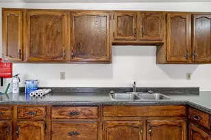 609 S Dewey St, Eau Claire, WI 54701 - Photo 17