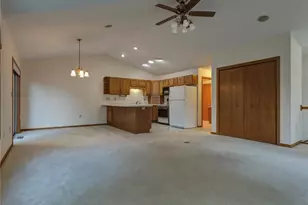 412 Lee St, Durand, WI 54736 - Photo 9