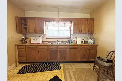 816 and 812 S Wisconsin Avenue #816 and 812, Rice Lake, WI 54868 - Photo 5