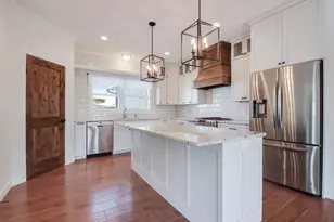 3981 Highview Dr, Eau Claire, WI 54703 - Photo 9