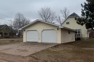 623 E Miner Ave, Ladysmith, WI 54848 - Photo 33