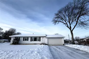 3140 Dale Rd, Eau Claire, WI 54703 - Photo 1