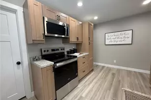 2607 Crescent Ave, Eau Claire, WI 54703 - Photo 9