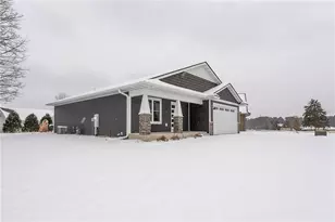 2352 St Andrews Dr, Altoona, WI 54720 - Photo 17