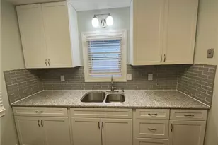 1917 8th St, Eau Claire, WI 54703 - Photo 3