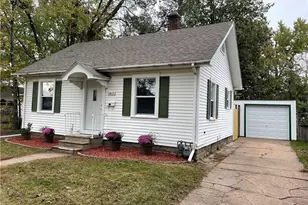 1917 8th St, Eau Claire, WI 54703 - Photo 37