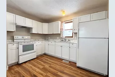 226 W Franklin Avenue, Barron, WI 54812 - Photo 3