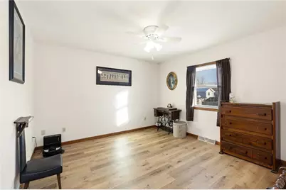 910 Farmer Avenue, Tomah, WI 54660 - Photo 9