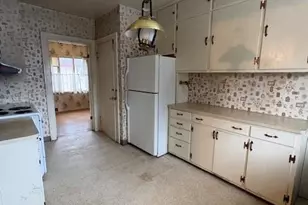 306 W Main St, Thorp, WI 54771 - Photo 17