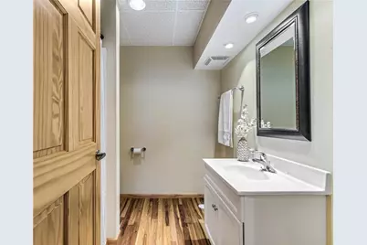 924 James Street, Eau Claire, WI 54703 - Photo 23