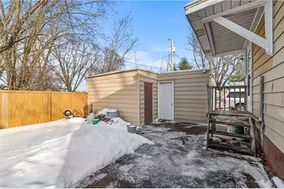 924 James Street, Eau Claire, WI 54703 - Photo 27