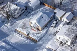 924 James St, Eau Claire, WI 54703 - Photo 35