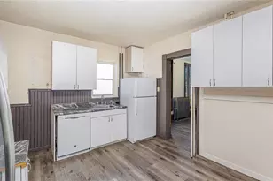 808 9th Ave, Menomonie, WI 54751 - Photo 9