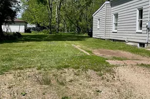 1109 3rd St, Menomonie, WI 54751 - Photo 3