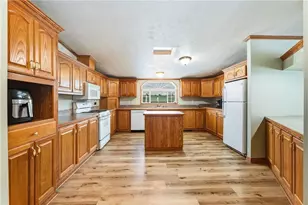 W8967 Oak Ridge Rd, Black River Falls, WI 54615 - Photo 13