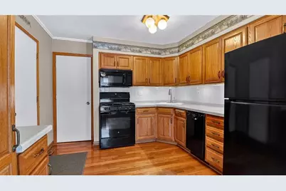 3231 Oakland Street, Eau Claire, WI 54703 - Photo 7