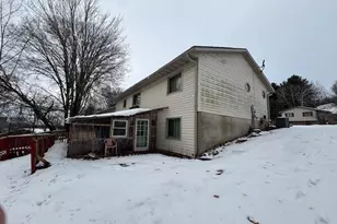 859 Highland Ave, Mondovi, WI 54755 - Photo 5