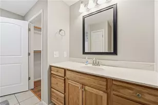 5221 Stonewood Dr, Eau Claire, WI 54703 - Photo 29