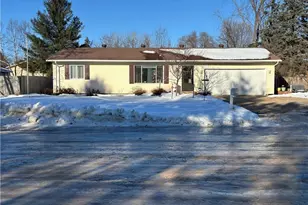 2202 Crestview Dr, Eau Claire, WI 54703 - Photo 1