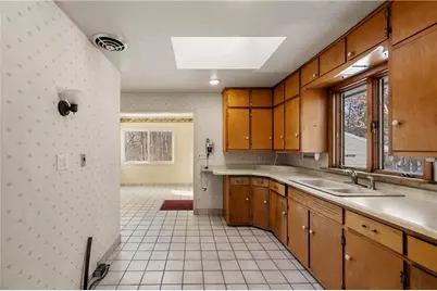 2312 Hillside Road, Altoona, WI 54720 - Photo 5