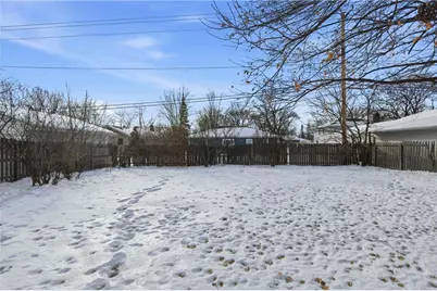 1709 Hopkins Avenue, Eau Claire, WI 54701 - Photo 23