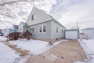 2022 8th St, Eau Claire, WI 54703 - Photo 5